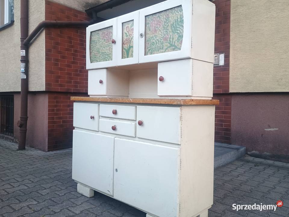 Kredens kuchenny PRL Konin