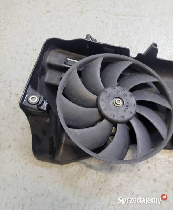 Honda VFR 1200F 1200 F wiatrak wentylator