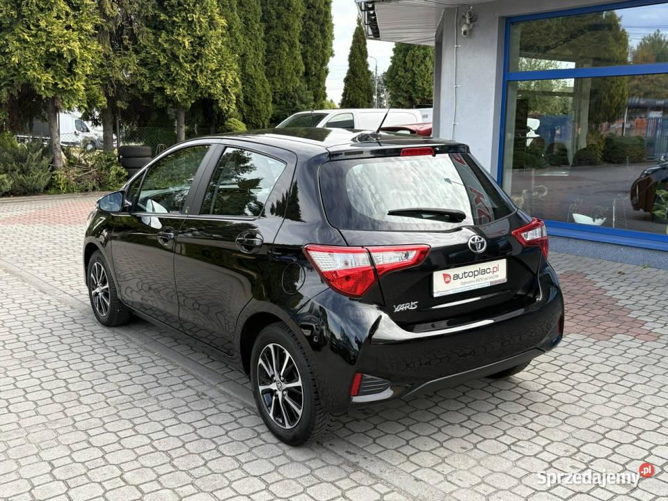 Toyota Yaris 15 Kamera Podgrzewane fotele III Motoryzacja Tarnowskie Góry