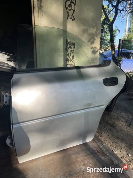 Subaru Impreza Gc 8 Drzwi tył prawe dolnośląskie sprzedam