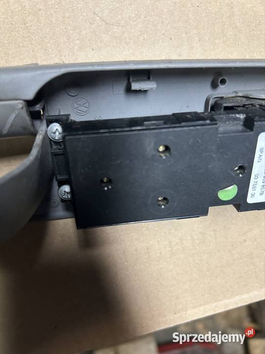 Uchwyt klamka drzwi kierowcy Passat b5 Grudziądz