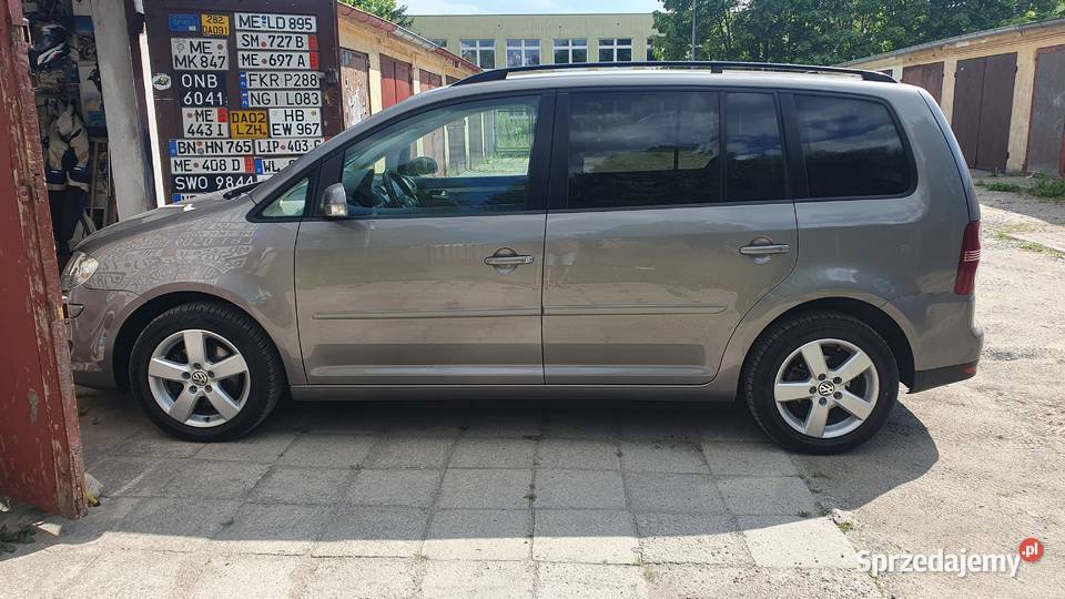 Zamienię na automat vw touran 2009 16 mpi Touran Giżycko