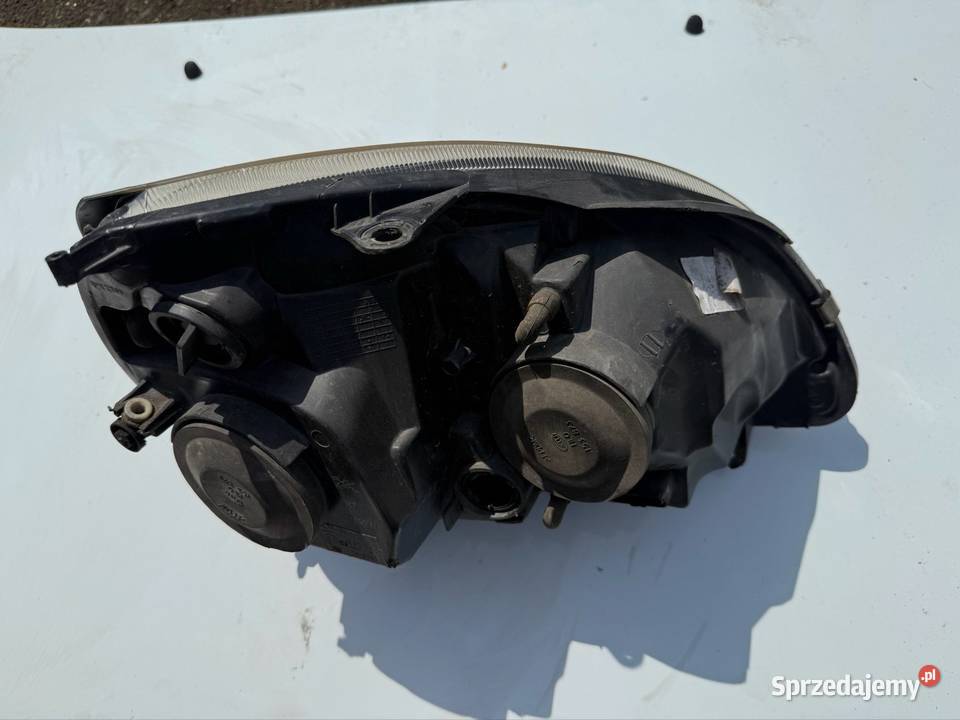 Lampa przód lewy Renault Clio II Ostrów Wielkopolski sprzedam