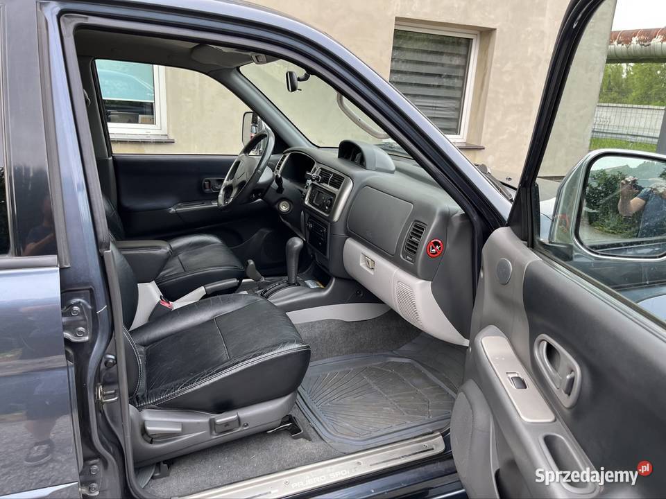 Pajero sport 30 V6 benzyna poduszka powietrzna Siechnice