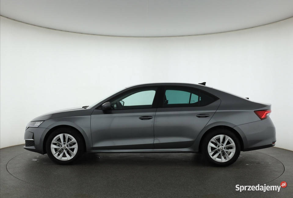 Skoda Octavia 15 eTSI mHEV komputer pokładowy Piaseczno