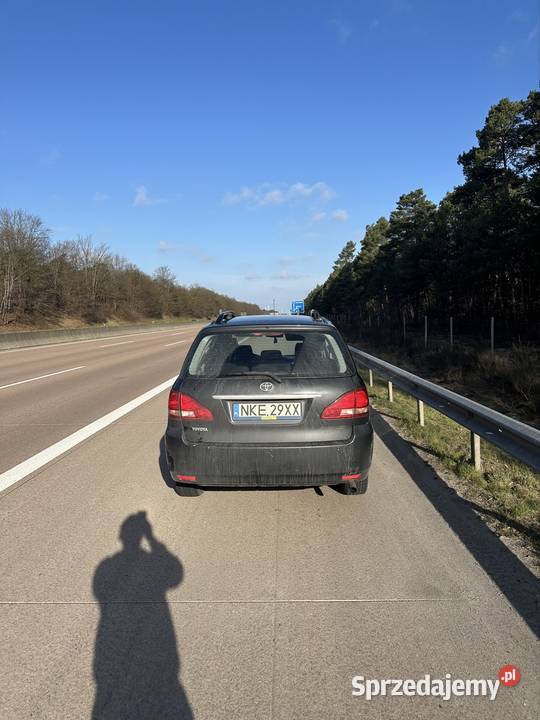Toyota avensis verso d4d części 265000km Sejny sprzedam