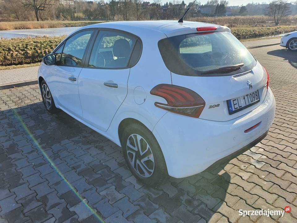 Peugeot 208 2016r 16hdi 1600cm3 kujawsko-pomorskie Lipno