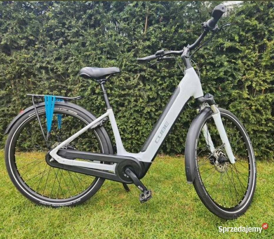 Rower elektryczny Cube Nuride Bosch sprzedam