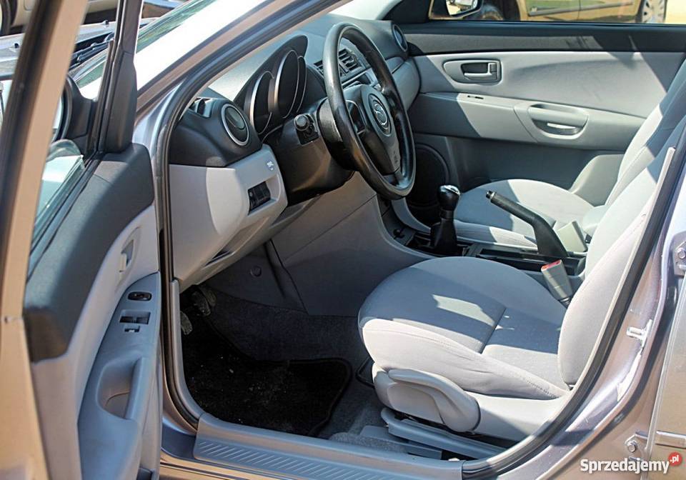 Mazda 3 szary 127000km 3 Strzegom