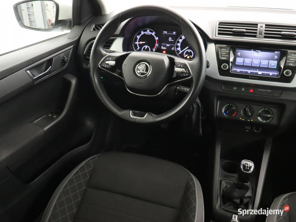 Skoda Fabia 10 TSI gniazdo USB