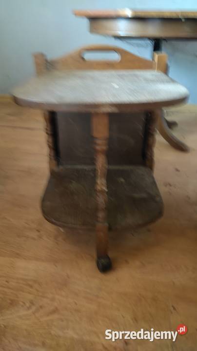 Stolik na gazety Linia