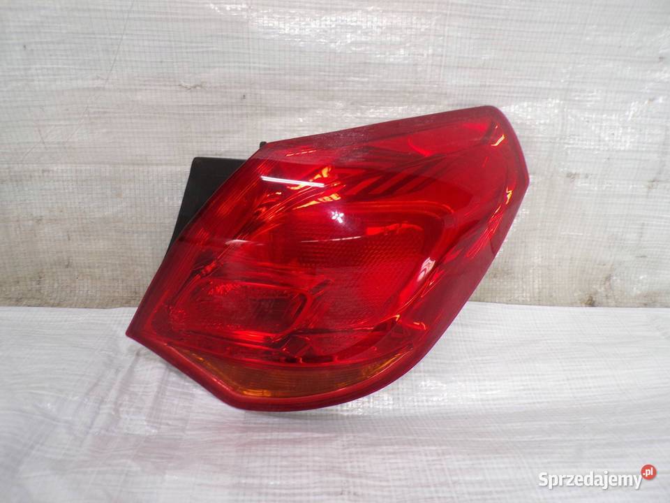 LAMPA TYŁ TYLNA PRAWA PRAWY W BŁOTNIK OPEL ASTRA