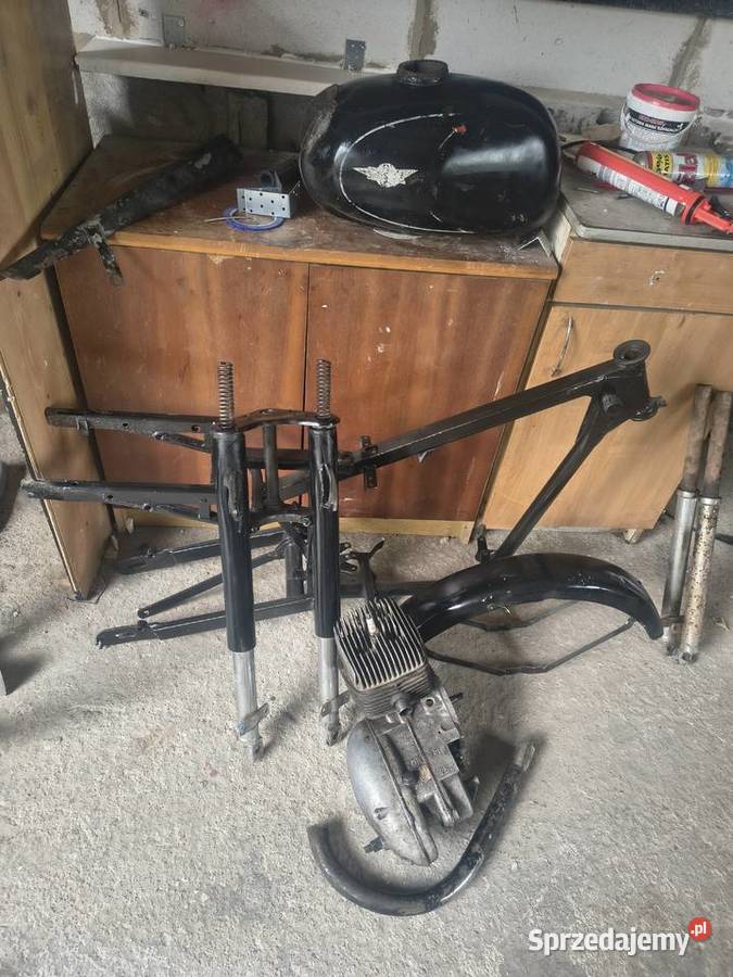 Cześć wsk Motocykle na części lubelskie sprzedam