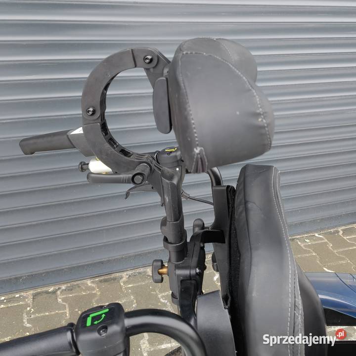 Wózek inwalidzki Invacare Rea Clematis z napędem Milanówek