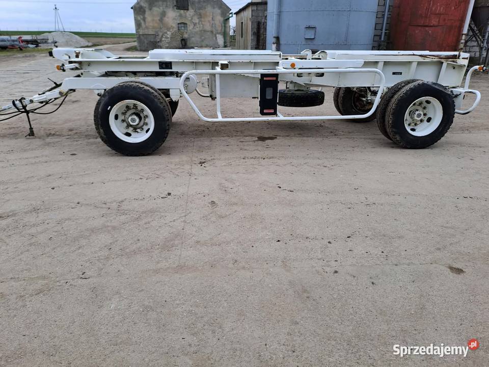 Przyczepa do kontenerów hakowych Chojnice