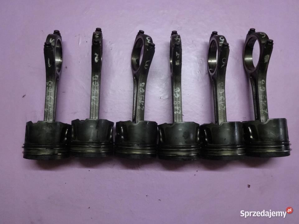 LAND ROVER DISCOVERY 4 30 TDV6 190 11R H268X osobowe Blok silnika