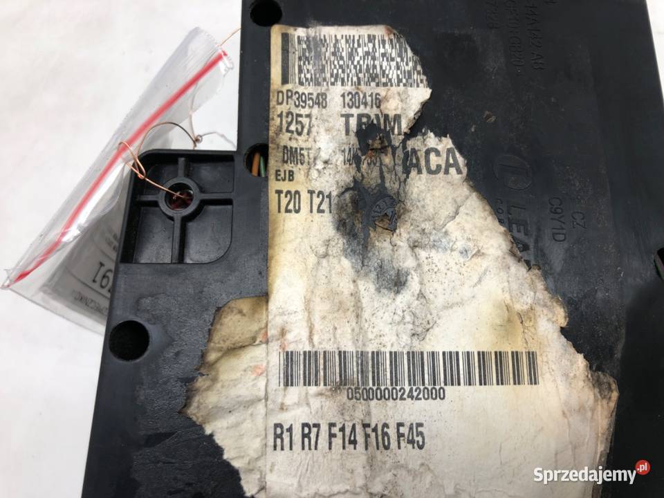 SKRZYNKA BEZPIECZNIKÓW FORD FOCUS III Kombi 10 podkarpackie