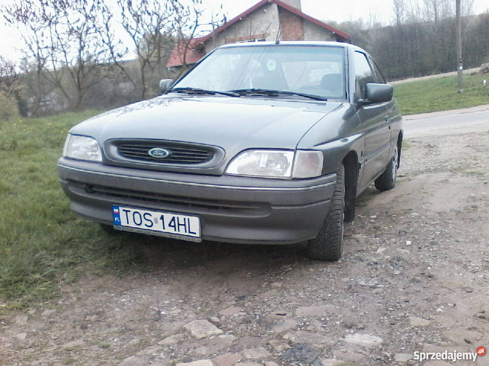 Ford Escort 14 benz gaz radio