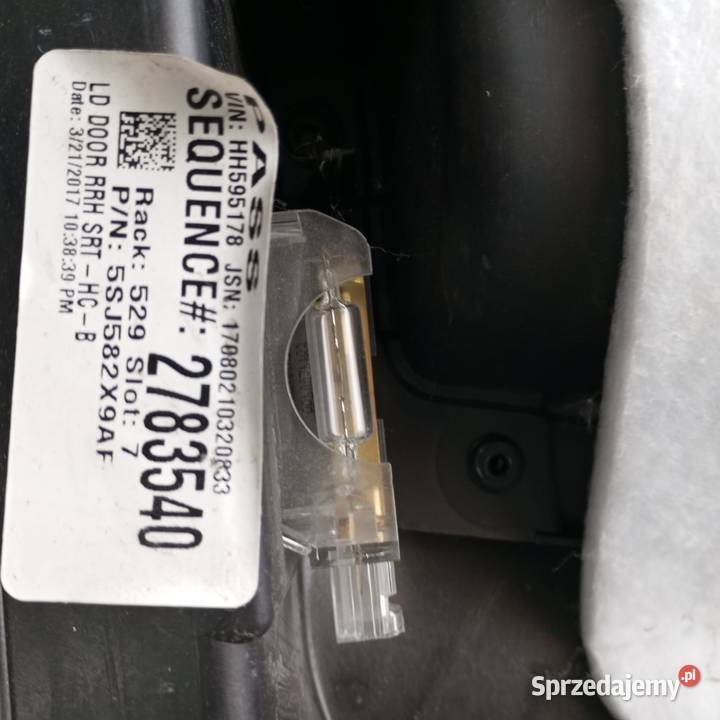 Boczek drzwi prawy tył Dodge Charger 2014 osobowe Złotoryja