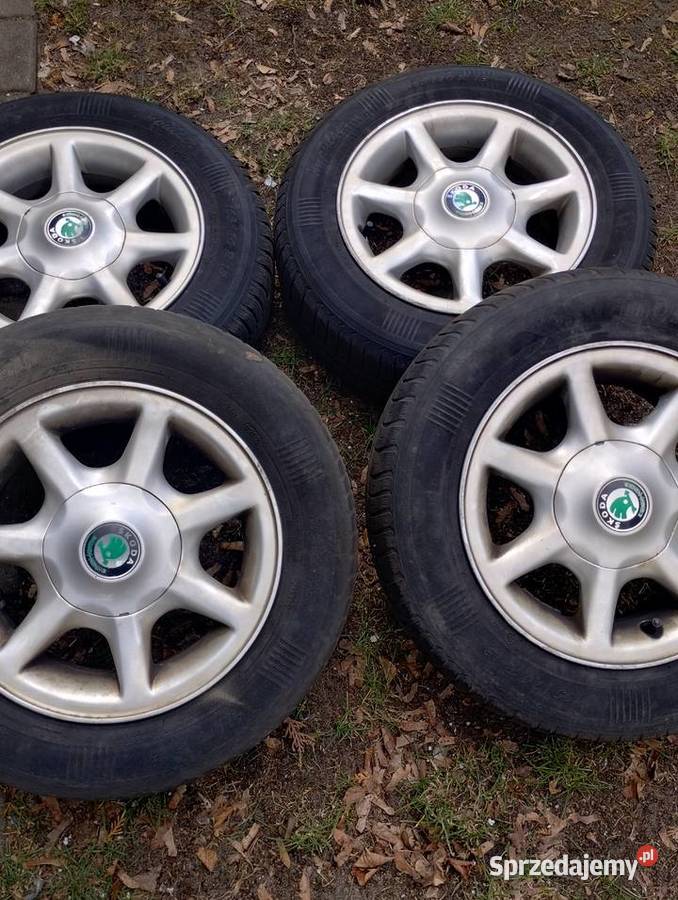 Koła 13 na alufelgach i zapas na stalowej Średnica 13" Toruń
