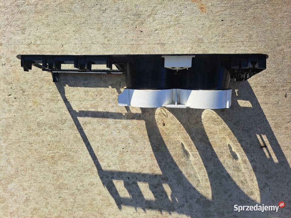 Ramka zegarów VW mk1 Tarnów