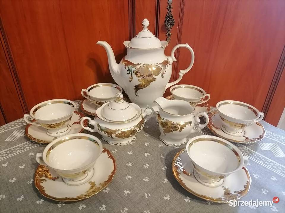 Zestaw porcelanowy Złoty Liść Wałbrzych PRL dolnośląskie