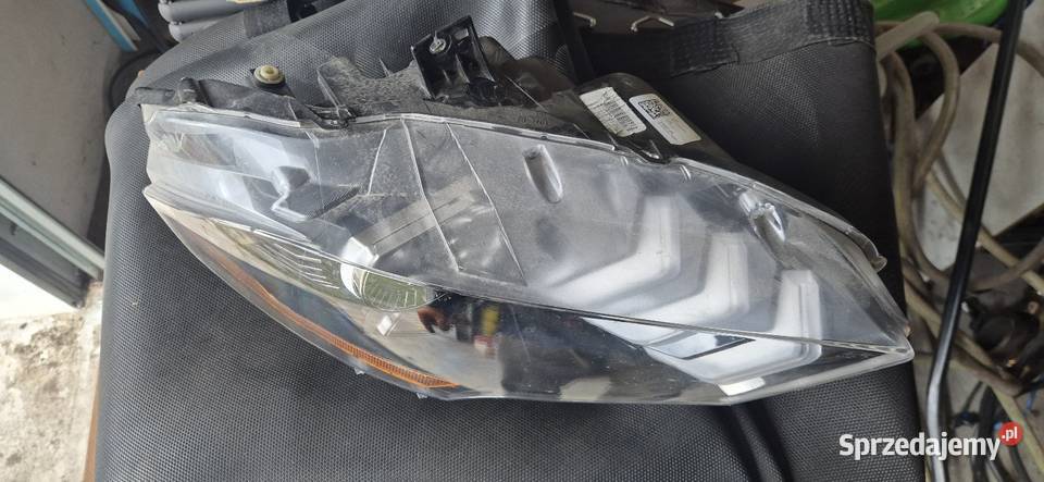 Reflektor LED Prawy MUSTANG 2017 USA 2305302 Łódź