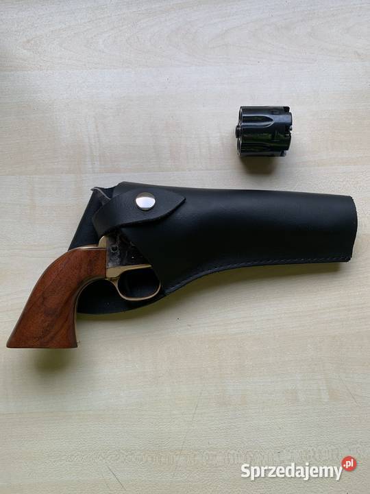 Colt Cattleman 55Rewolwer czarnoprochowy Uberti sprzedam