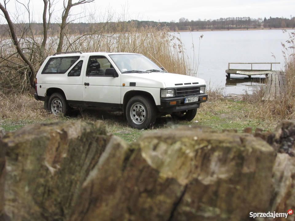 Nissan Terrano I 24 GAZ Uczciwa Tanio Gwarancja hak Skoki