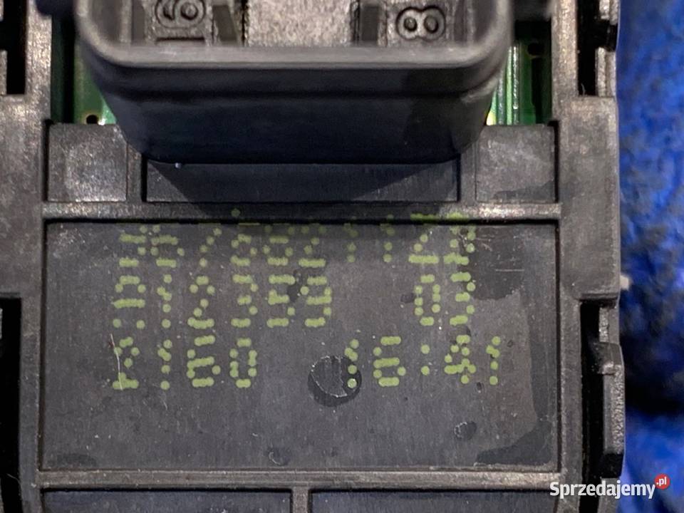 PRZEŁĄCZNIK SZYB PEUGEOT 208 I 96758211ZD Mechanizmy opuszczania szyb