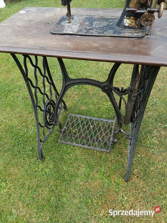 Zabytkowa maszyna Singer że stolikiem Pozostałe Siewierz sprzedam