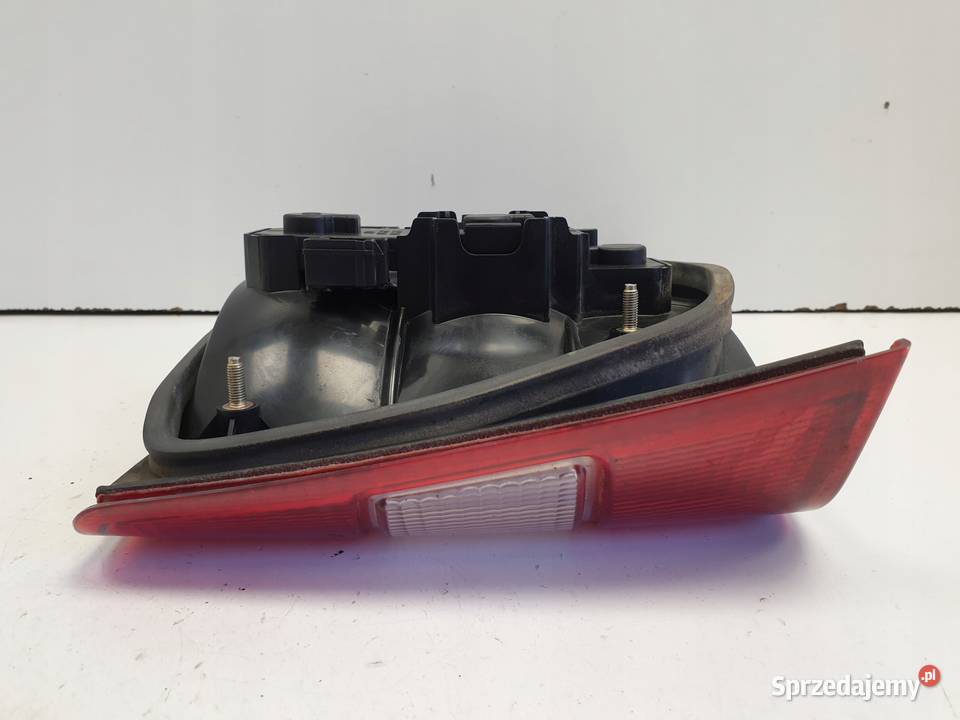 LAMPA PRAWA Volvo 940 960 TYLNA W KLAPĘ prawy osobowe lubelskie Rudka sprzedam