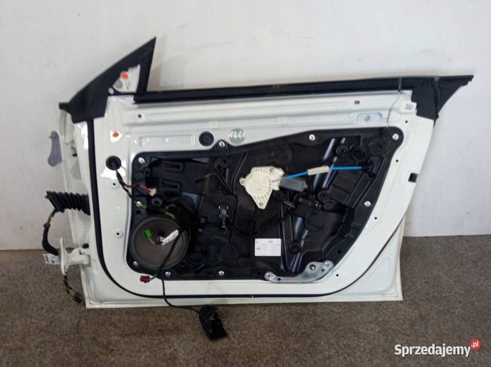 DRZWI PRAWE PRZÓD 149 W117 MercedesBenz CLAklasa Rok produkcji 2015 świętokrzyskie