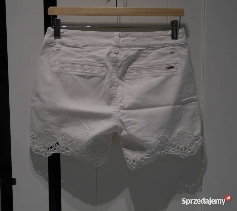 Guess śliczne spodenki hafty perełki 36 S Wrocław
