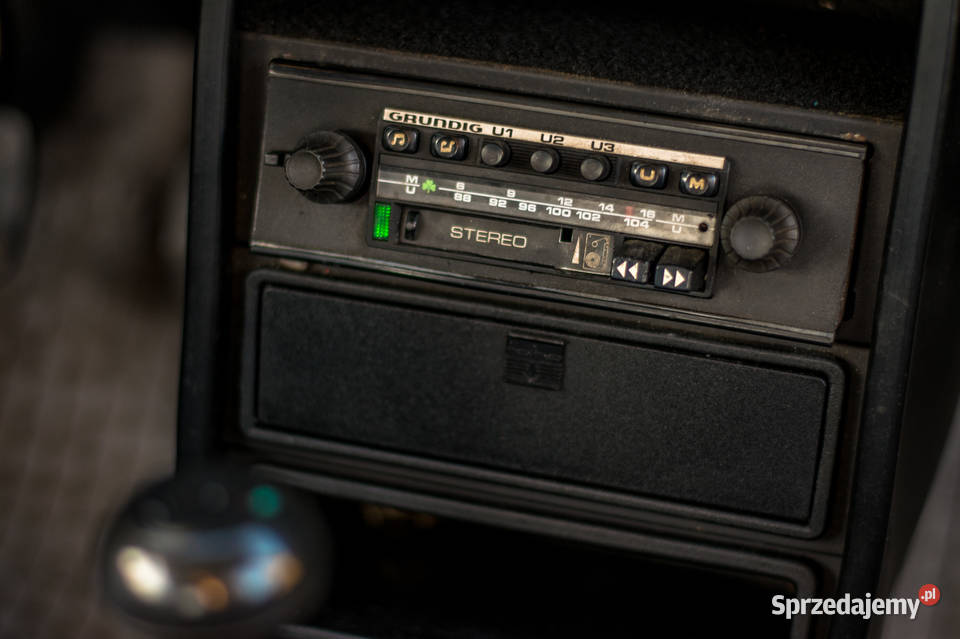 Radio samochodowe Grundig Grundig Radioodtwarzacze Sławniów