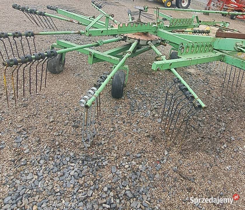 Zgrabiarka karuzela Samasz 2004r 13 ramion 460m Parczew