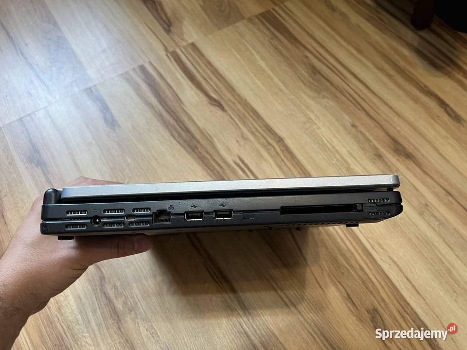 Stary laptop Fujitsu Siemens Amilo Pro V2010 małopolskie sprzedam