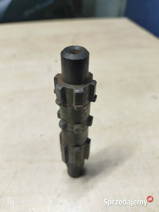 Wałek pośredni WSK WFM 125