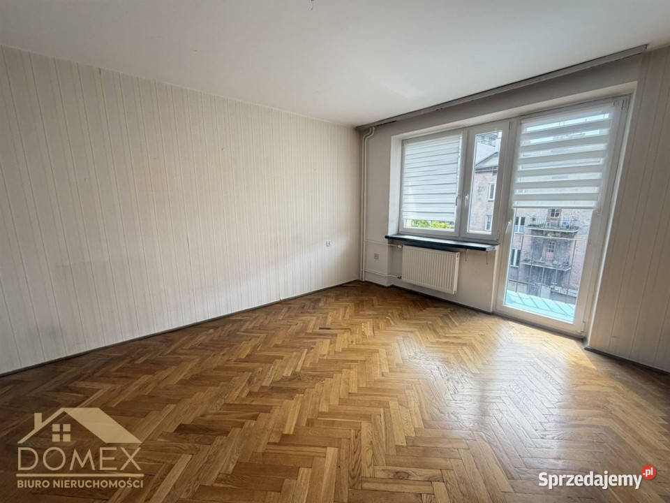 sprzedaży mieszkania 30m2 1 pokojowe Kraków blok małopolskie