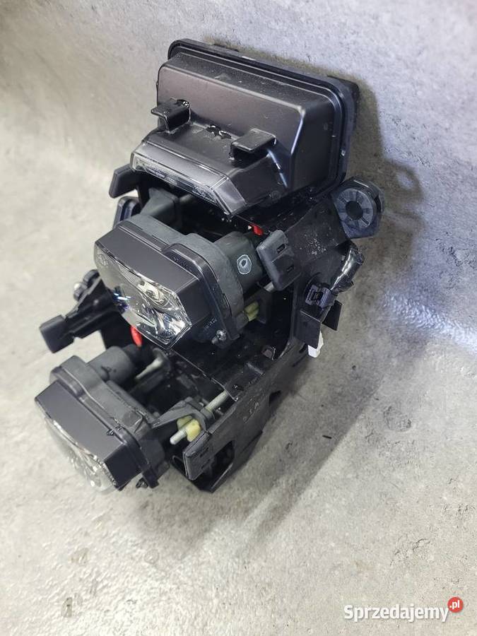 SUZUKI GSX8R GSX 8 R LAMPA REFLEKTOR PRZÓD LED Nowy Tomyśl