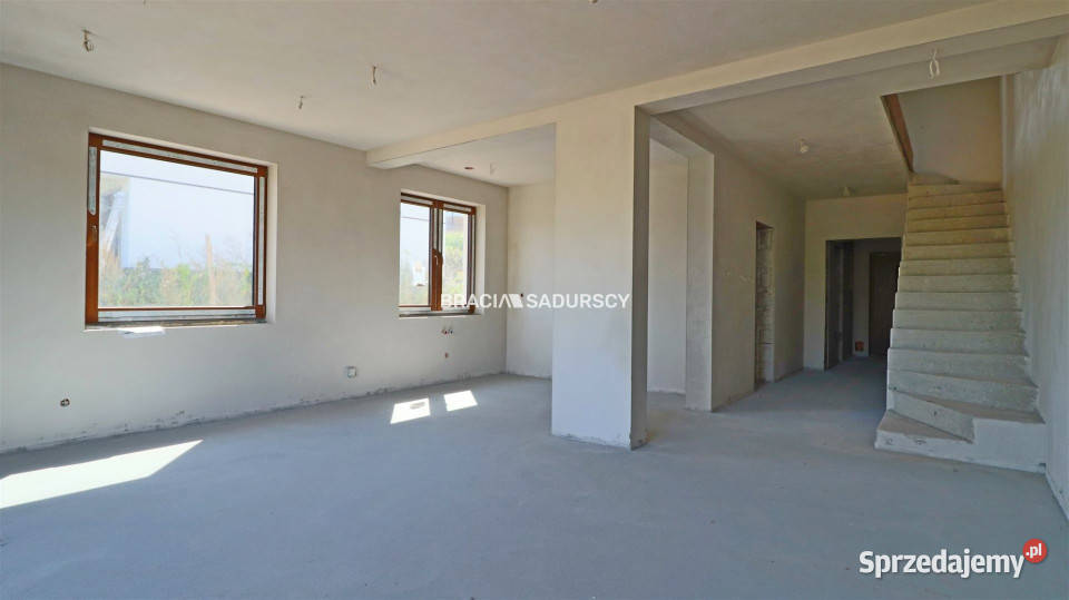 Dom wolnostojący Dojazdów 152m2