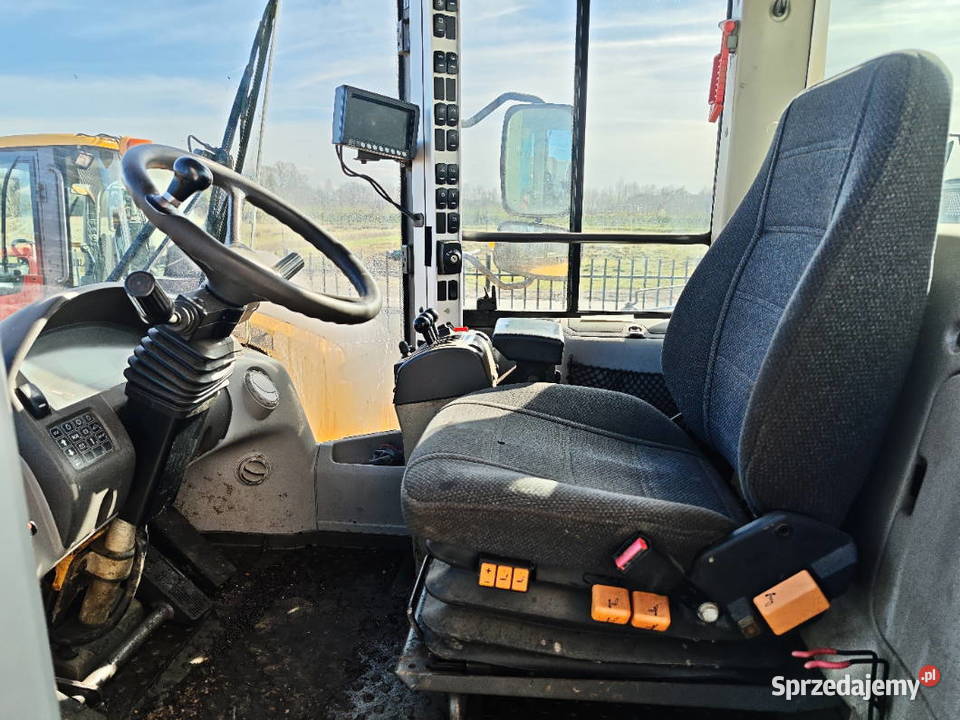 Ladowarka kolowa VOLVO L90 G Warszawa