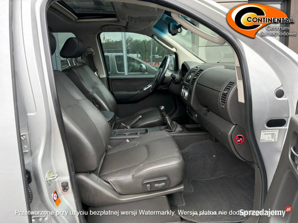 Nissan Navara Pełne wyposażenie III 20052014 elektryczne lusterka Żory