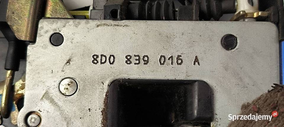 ZAMEK DRZWI PT VOLKSWAGEN PASSAT B5 8D0839015A Pozostałe