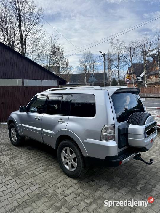 Mitsubishi Pjero Intense 32 DID 200 4x4 Super srebrny małopolskie Jabłonka