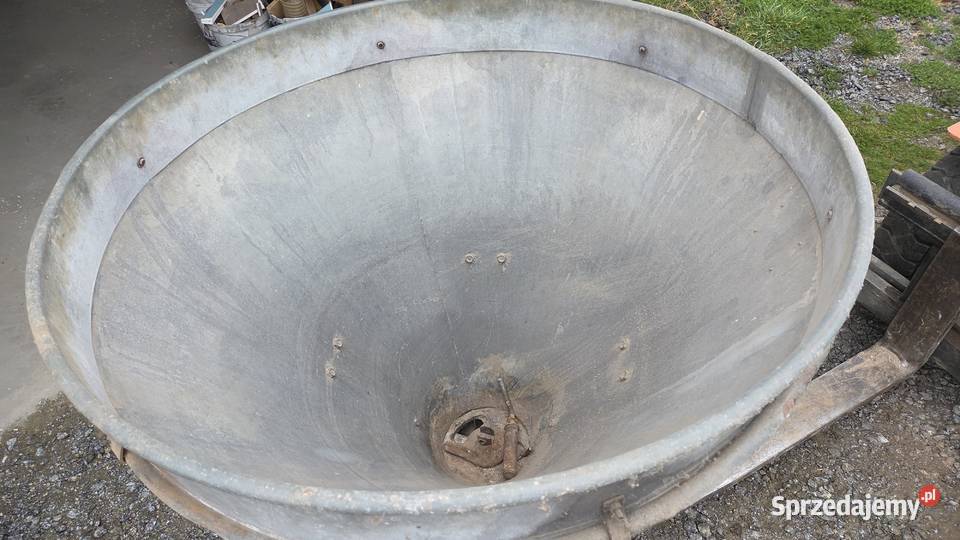 Rozsiewacz nawozu lejek Bojanice