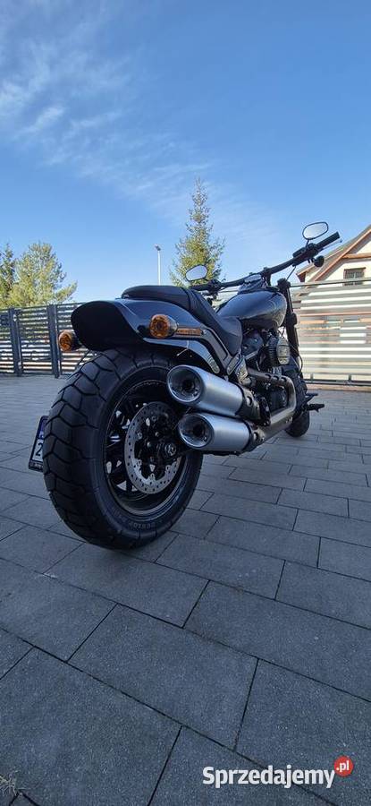 Piękny Fat Bob w salonowym stanie Toruń