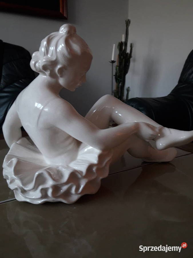 Duża figura baletnicy Jihokera Bechyn Janów Lubelski