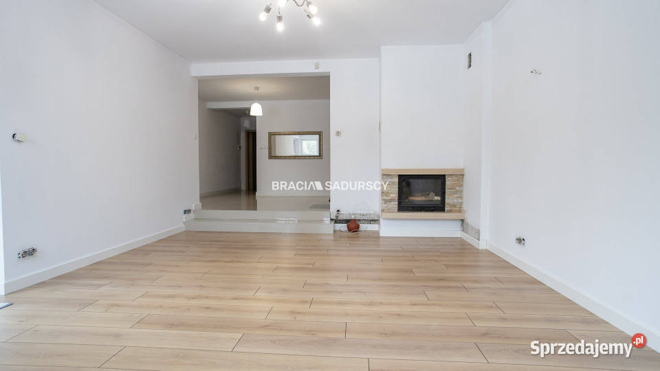 wynajmu domu szeregowego 1392m2 Kraków Dąbrowa do zamieszkania