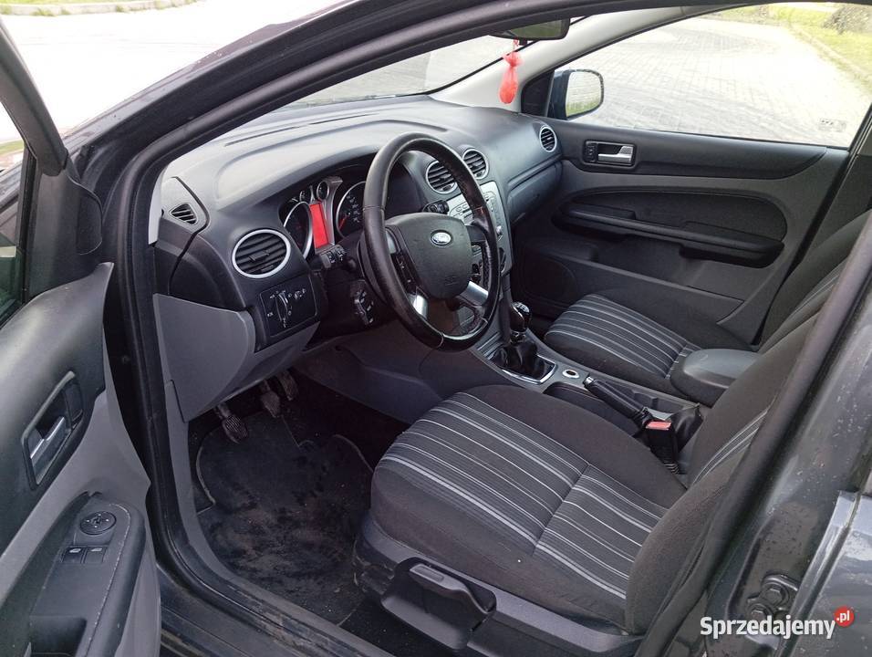 Ford Fokus 16tdci kombi klima hak Wałbrzych sprzedam